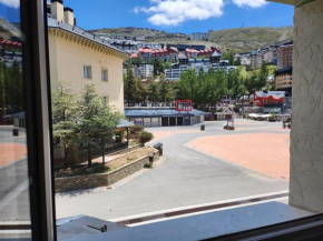 dornajo en la plaza, Sierra Nevada
